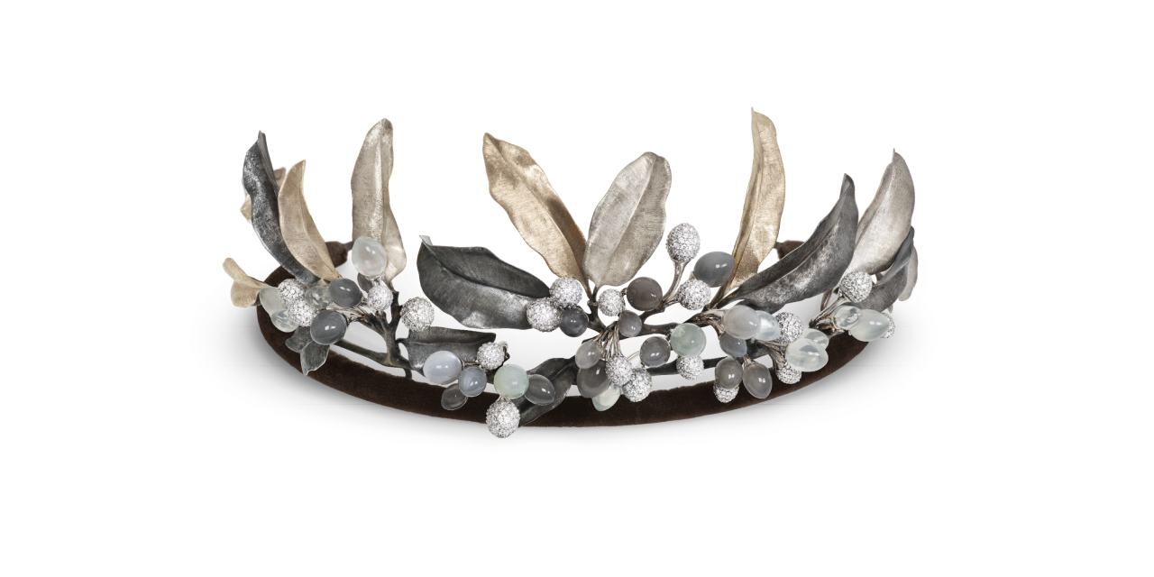 The Midnight Tiara | Story | Ole Lynggaard