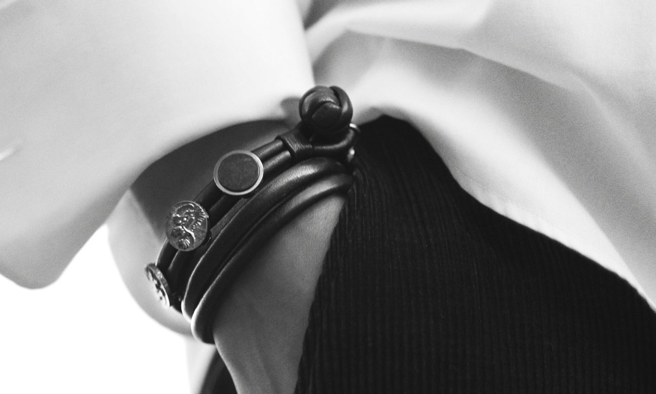 Ole LYNGGAARD Copenhagen Design Bracelet in Leather Size: L
